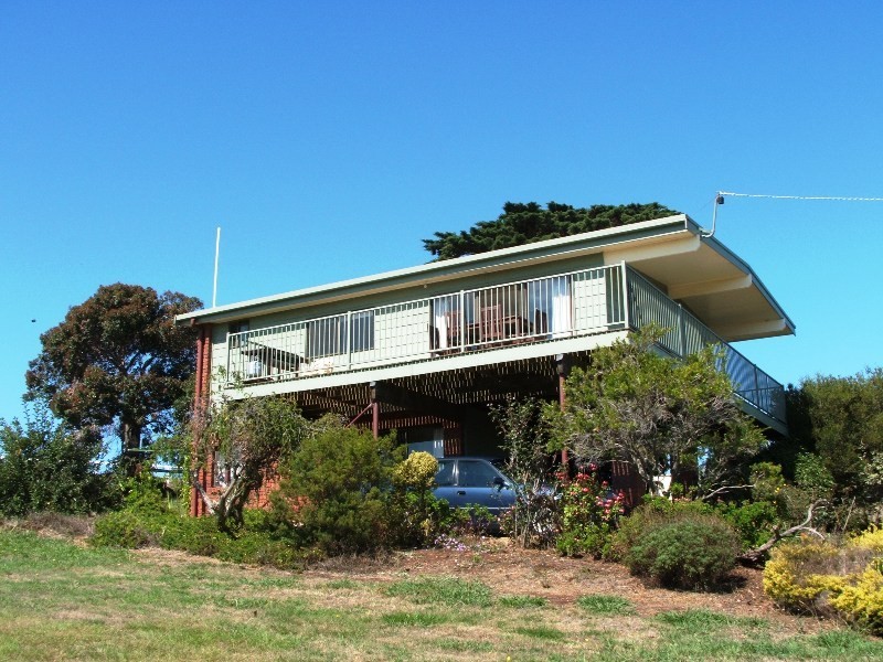14 The Broadway, San Remo VIC 3925