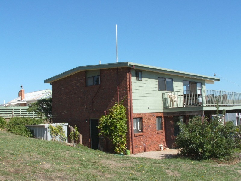 14 The Broadway, San Remo VIC 3925