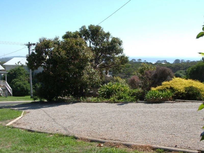 14 The Broadway, San Remo VIC 3925