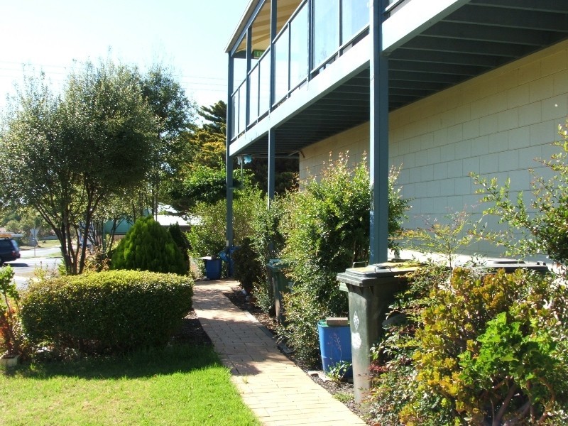 204 Thompson Avenue, Cowes VIC 3922