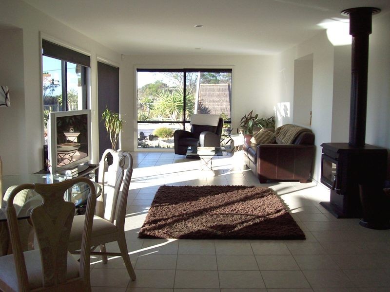 6 Mariners Court, Corinella VIC 3984