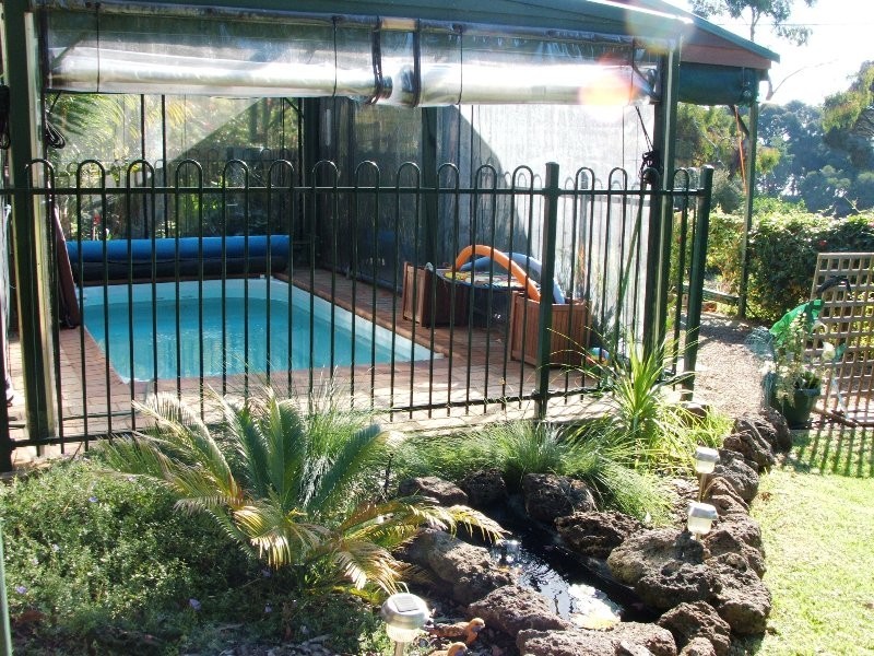 2 Red Rocks Road, Cowes VIC 3922