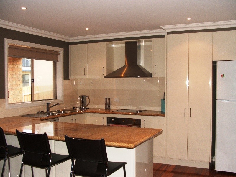 28 Halcyon Avenue, San Remo VIC 3925