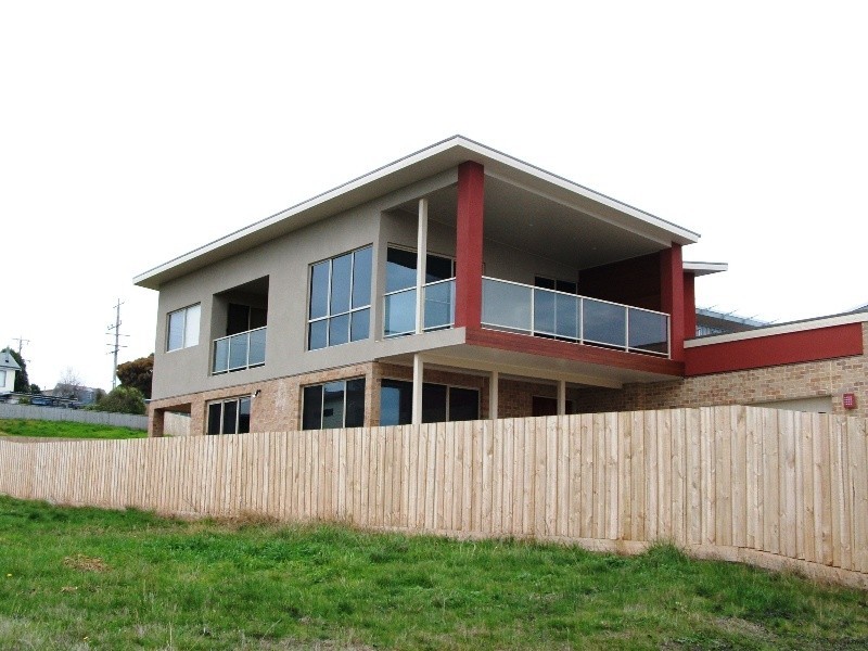 28 Halcyon Avenue, San Remo VIC 3925