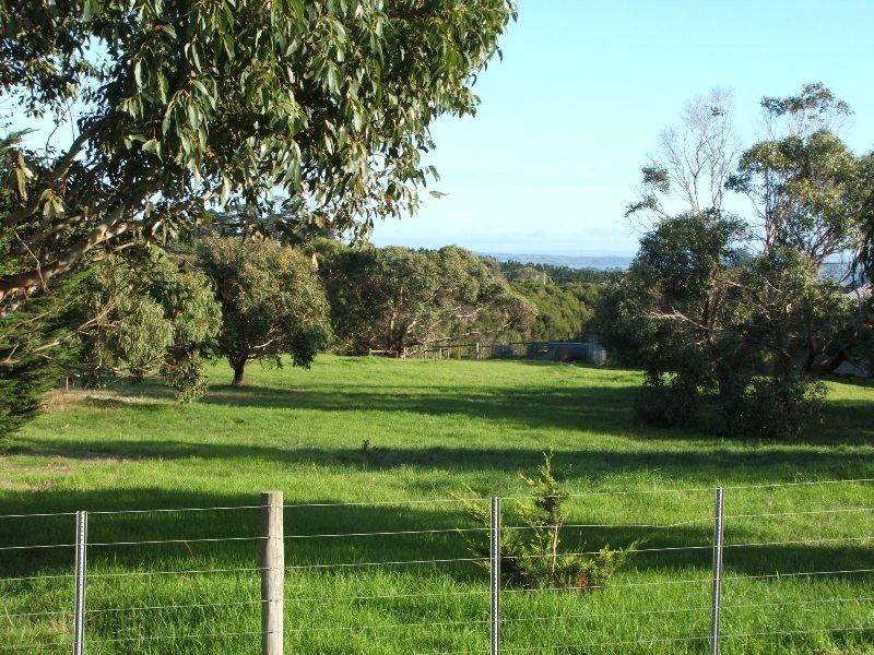 50 Potters Hill Road, San Remo VIC 3925