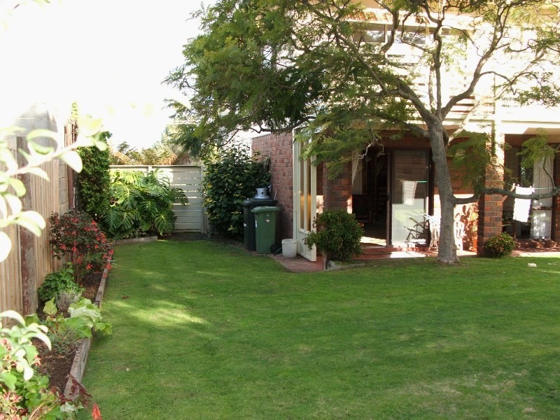 9 Beach Crescent, Newhaven VIC 3925