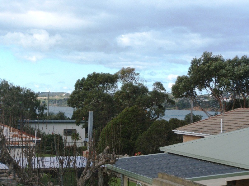 9 Beach Crescent, Newhaven VIC 3925