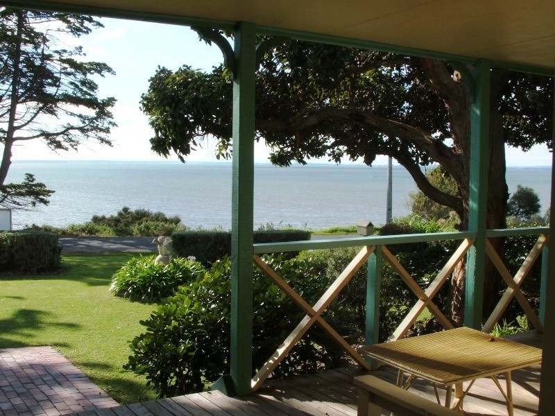 50 Forrest Avenue, Newhaven VIC 3925