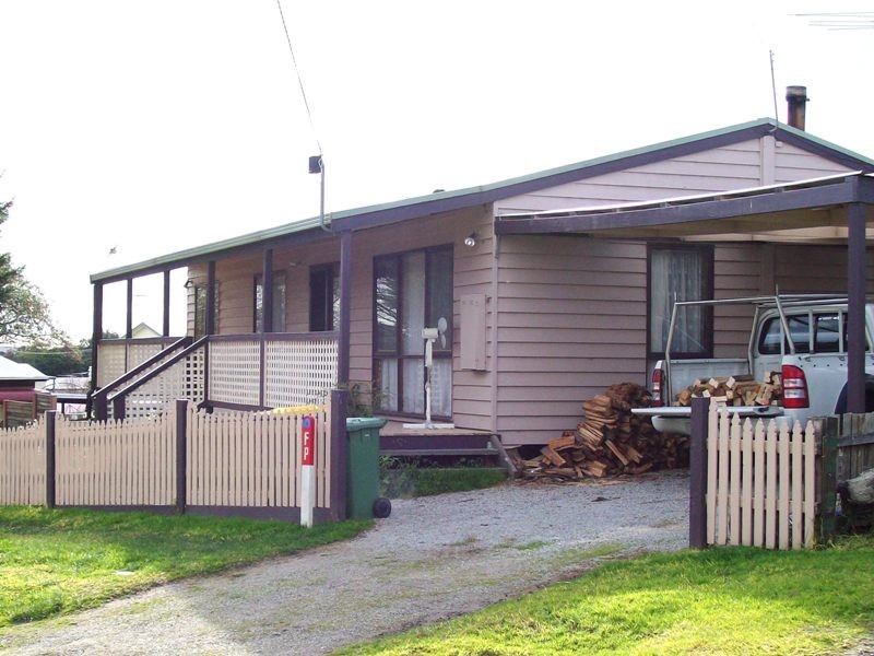 1 Alec Street, Pioneer Bay VIC 3984