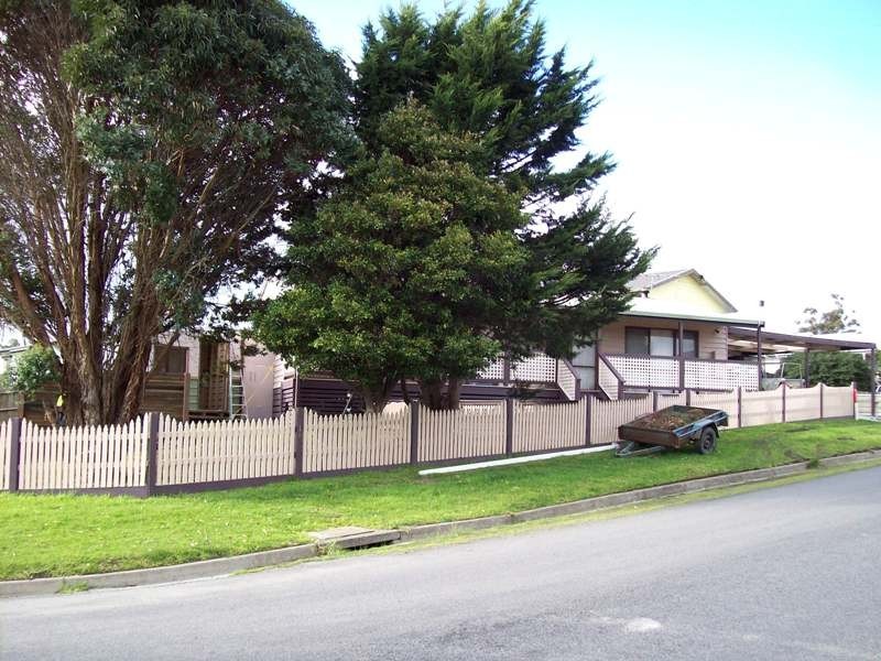 1 Alec Street, Pioneer Bay VIC 3984