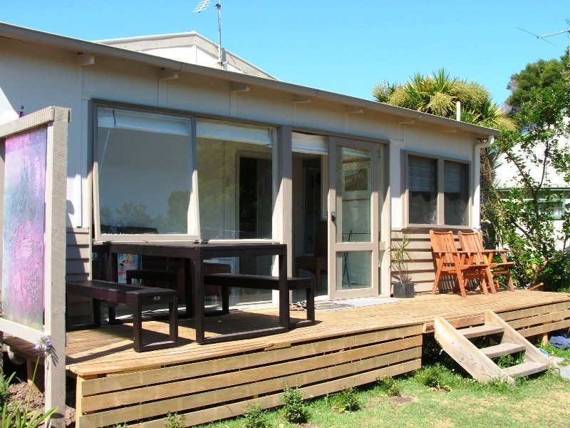 10 Hazelwood Road, San Remo VIC 3925