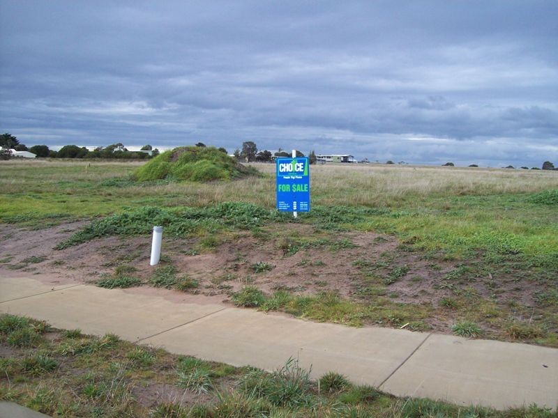 110 Champs Elysees Esplanade, Coronet Bay VIC 3984