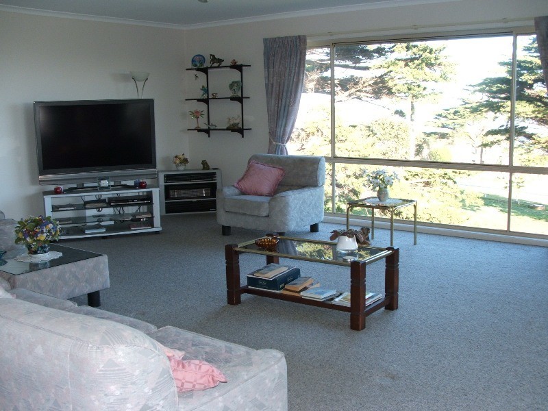 13 Panorama Drive, San Remo VIC 3925