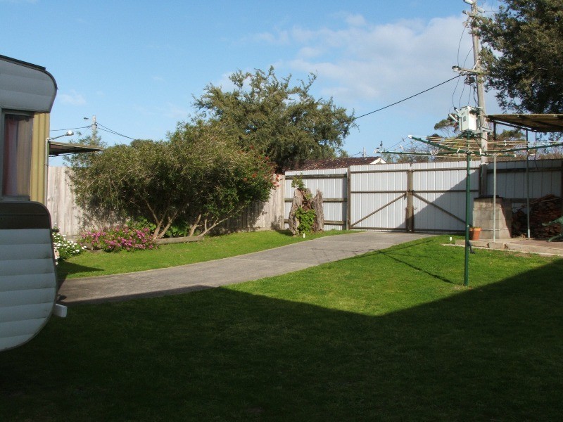 10 Woolamai Grove, San Remo VIC 3925