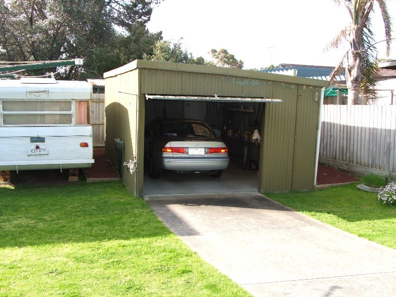 10 Woolamai Grove, San Remo VIC 3925