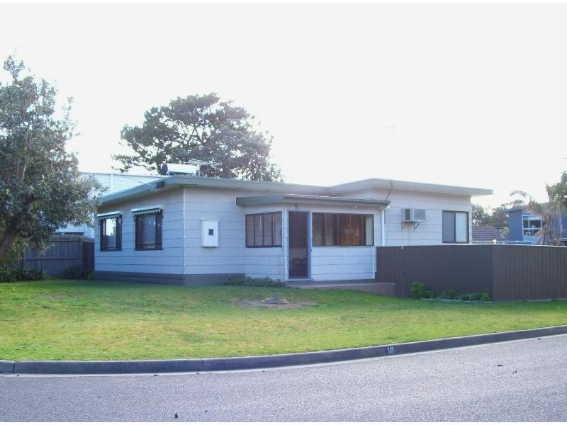 10 Woolamai Grove, San Remo VIC 3925