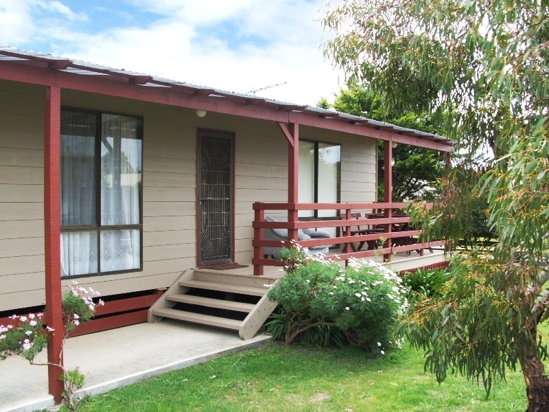 52 Kendall Avenue, Cape Woolamai VIC 3925