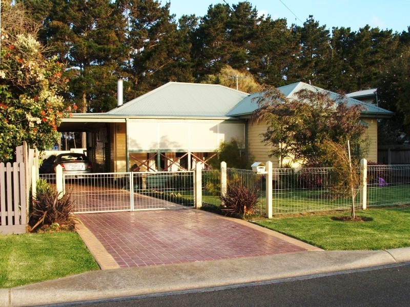 33 Bridgeview Drive, Cape Woolamai VIC 3925