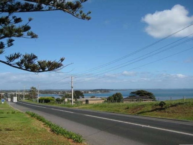 9 Phillip Island Road, San Remo VIC 3925