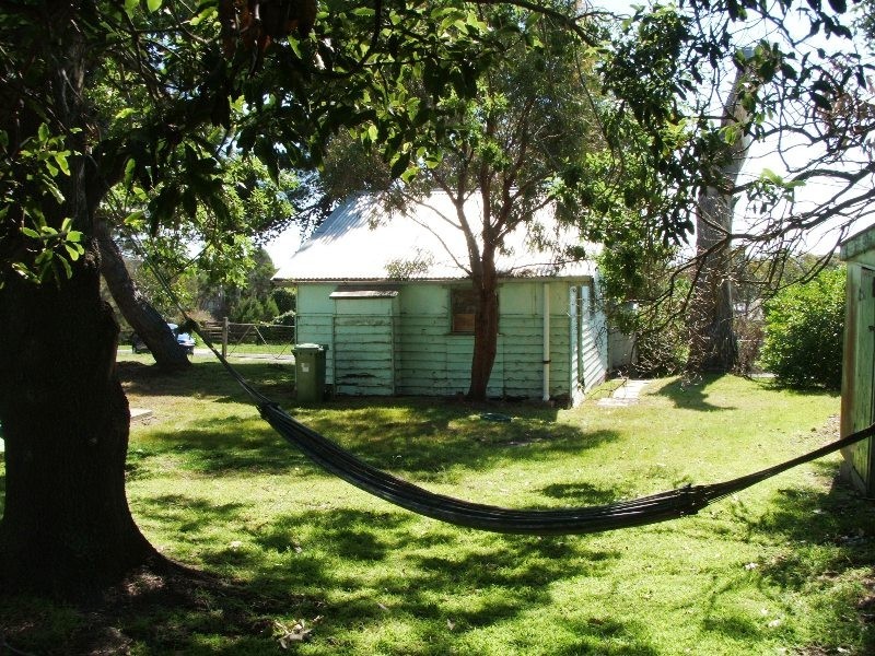 4 Wonthaggi Crescent, San Remo VIC 3925