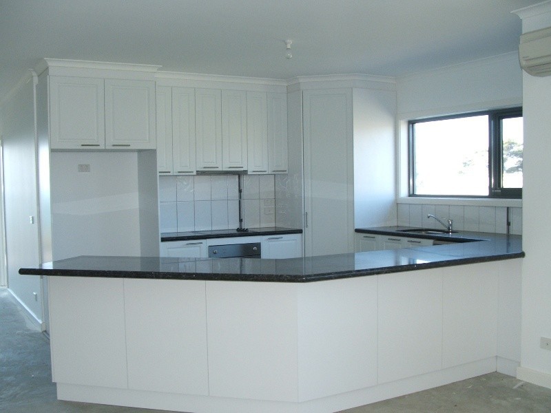 1/107 Marine Parade, San Remo VIC 3925