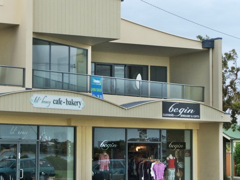 2/107 Marine Parade, San Remo VIC 3925