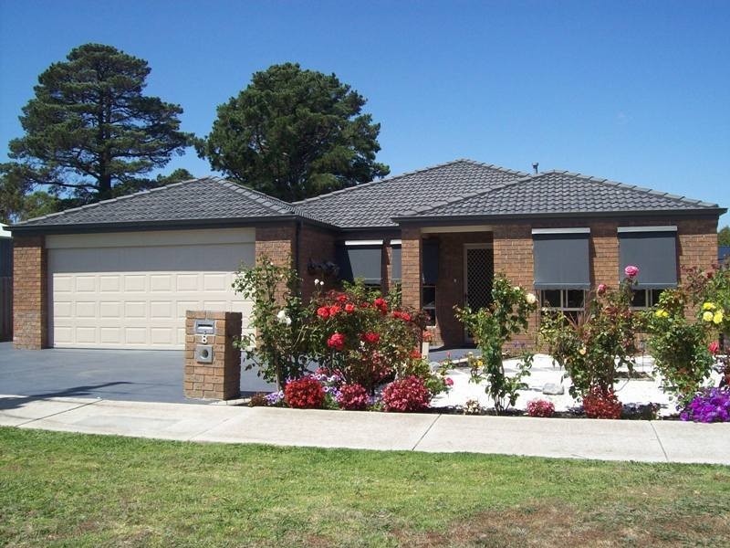 8 Barker Street, Corinella VIC 3984