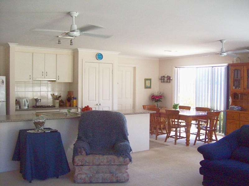 8 Barker Street, Corinella VIC 3984