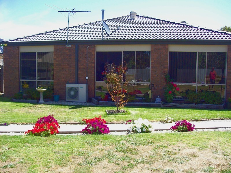 8 Barker Street, Corinella VIC 3984