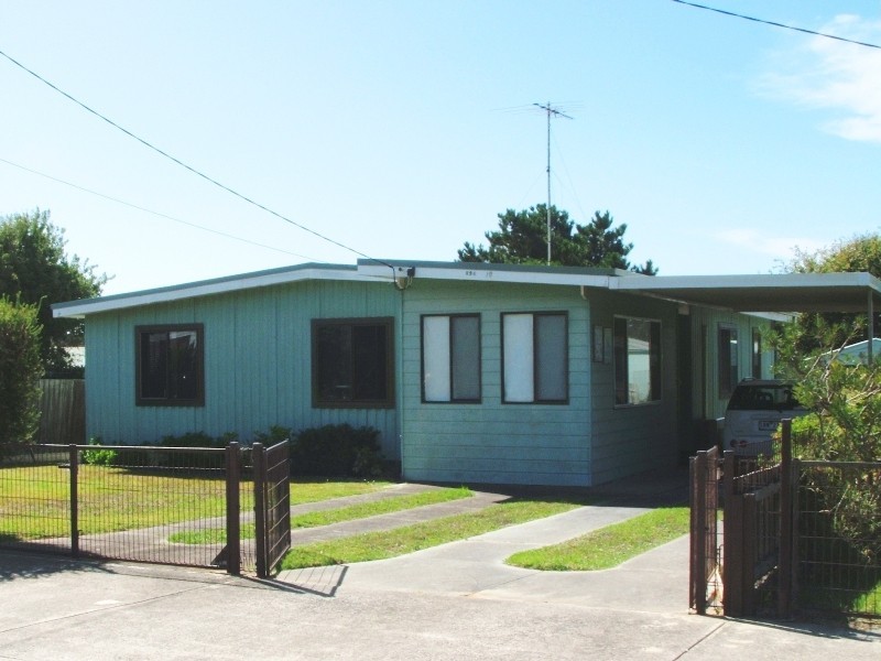 10 Cronulla Avenue, Cape Woolamai VIC 3925