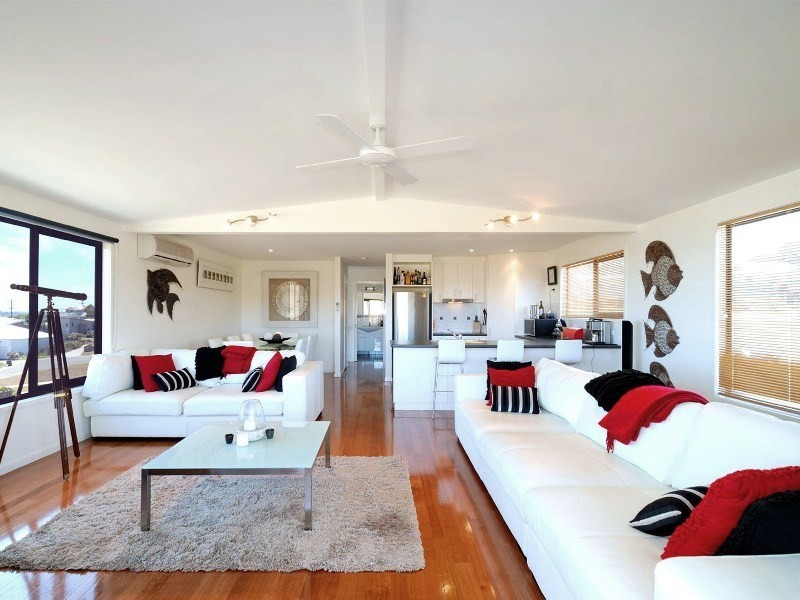 4 Blackthorn Street, San Remo VIC 3925