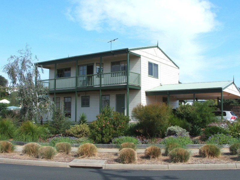 9 Genista Street, San Remo VIC 3925