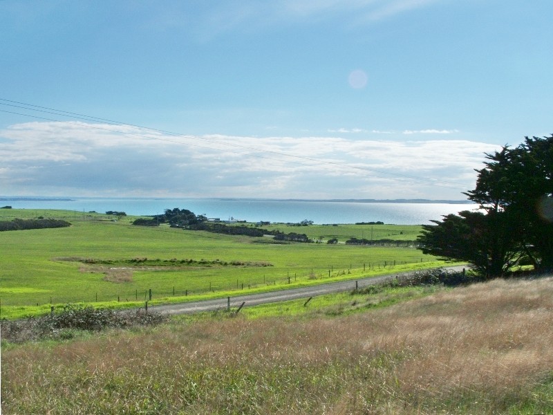45 Punchbowl Road, San Remo VIC 3925