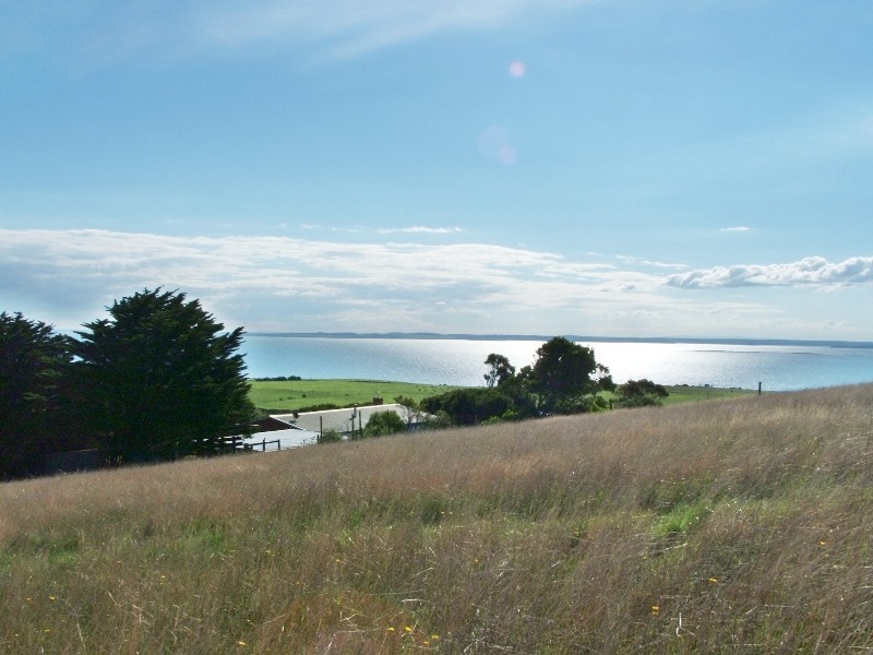 45 Punchbowl Road, San Remo VIC 3925