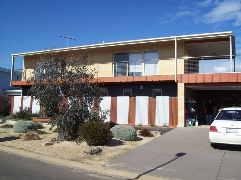 2 Mariners Court, Corinella VIC 3984
