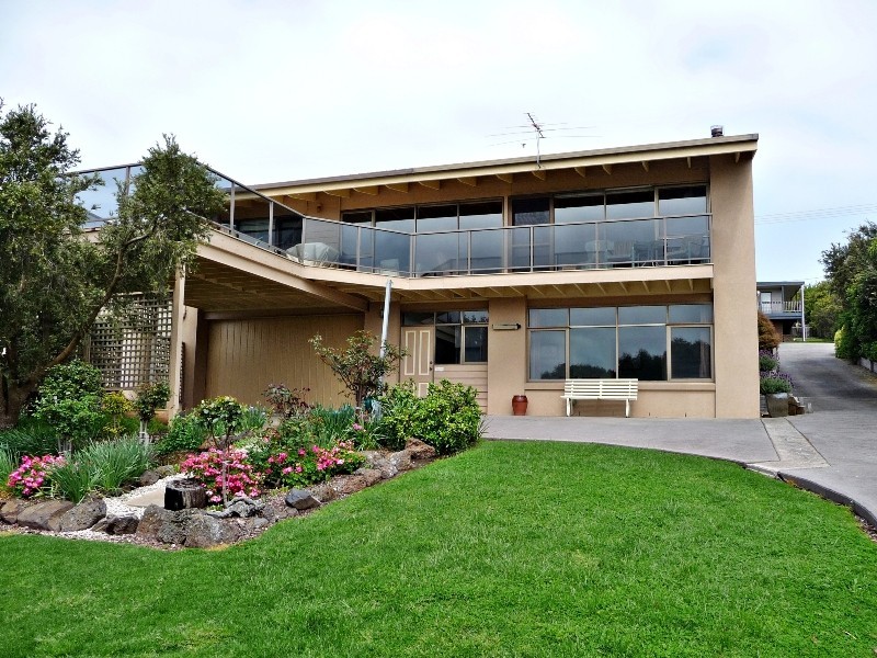 18 Bonwick Avenue, San Remo VIC 3925
