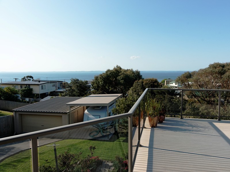 18 Bonwick Avenue, San Remo VIC 3925