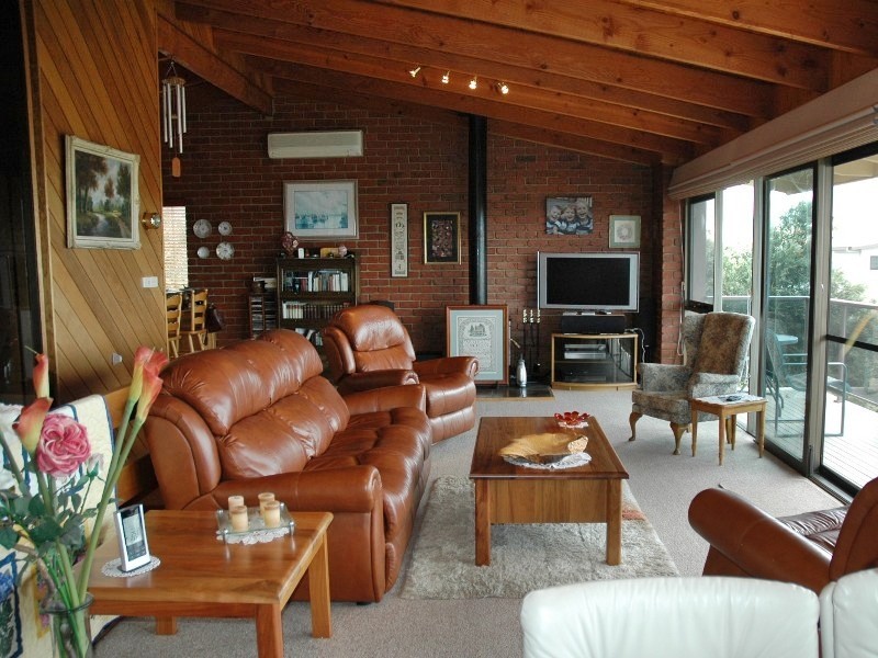 18 Bonwick Avenue, San Remo VIC 3925