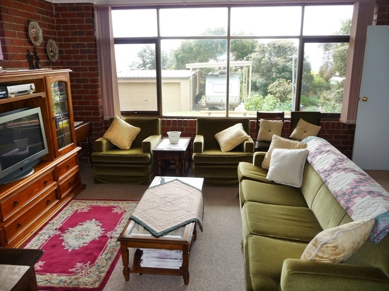 18 Bonwick Avenue, San Remo VIC 3925