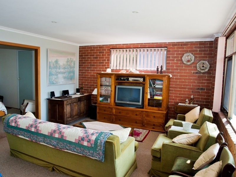 18 Bonwick Avenue, San Remo VIC 3925