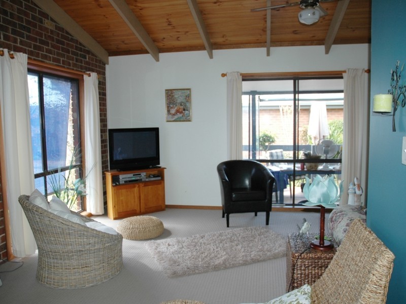 16 Keam Crescent, San Remo VIC 3925