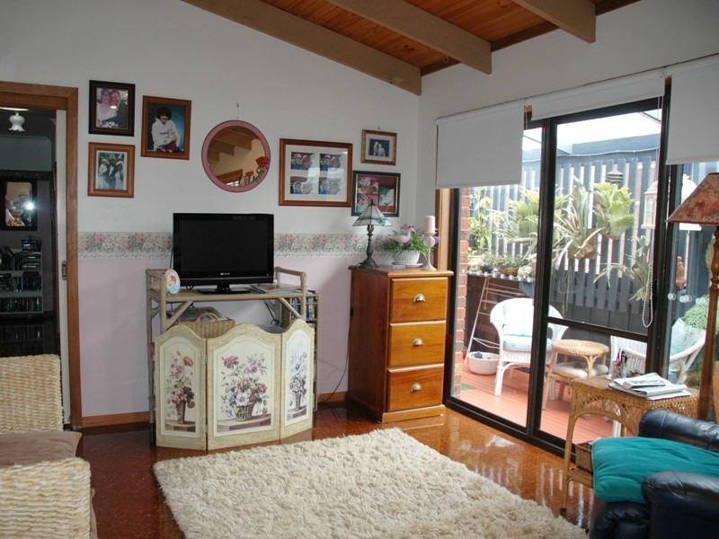 16 Keam Crescent, San Remo VIC 3925