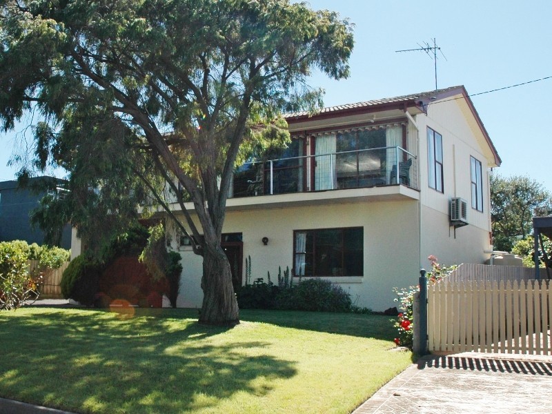 10 Panorama Drive, San Remo VIC 3925