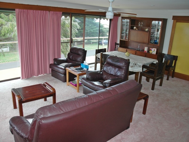 10 Panorama Drive, San Remo VIC 3925