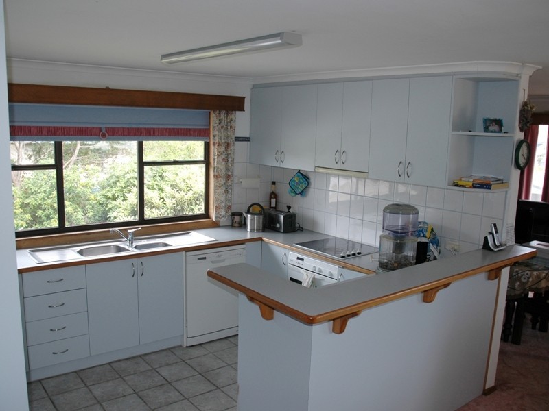 10 Panorama Drive, San Remo VIC 3925