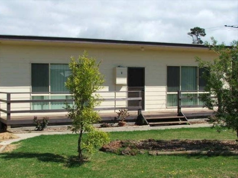 8 Whiting Street, Pioneer Bay VIC 3984