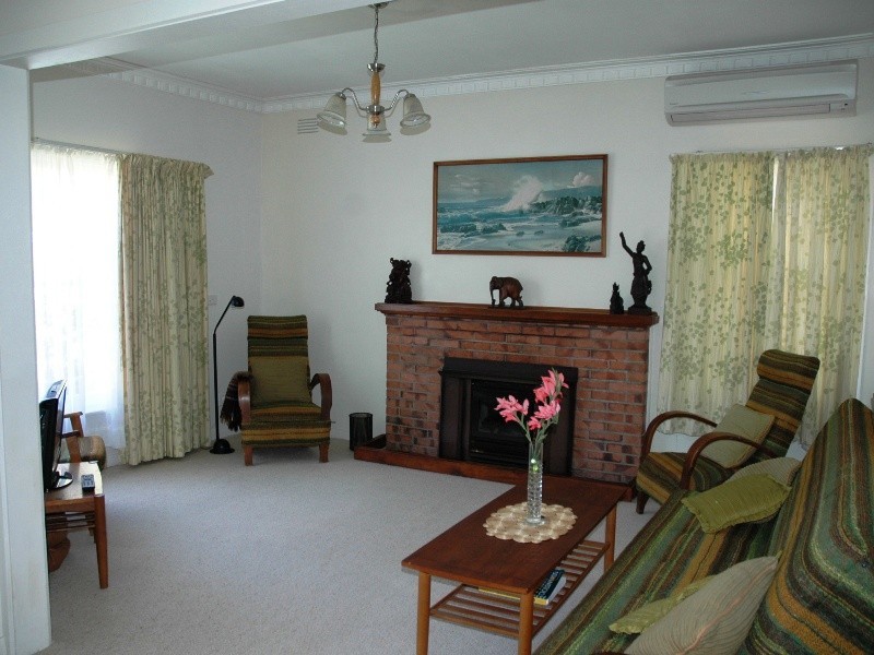 11 Bergin Grove, San Remo VIC 3925