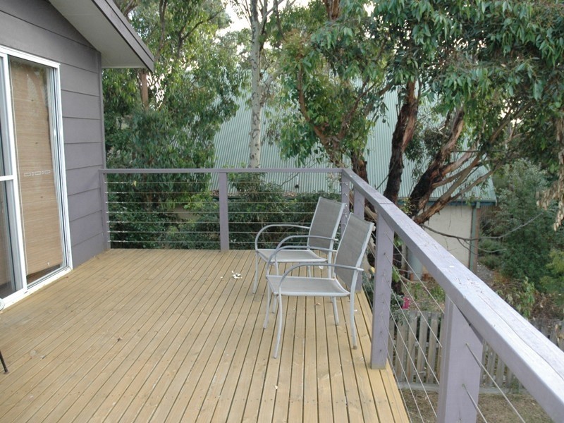 18 San Remo Crescent, Sunset Strip VIC 3922