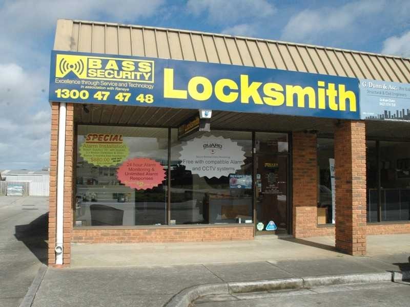 Shop 3, 65 Back Beach Road, San Remo VIC 3925