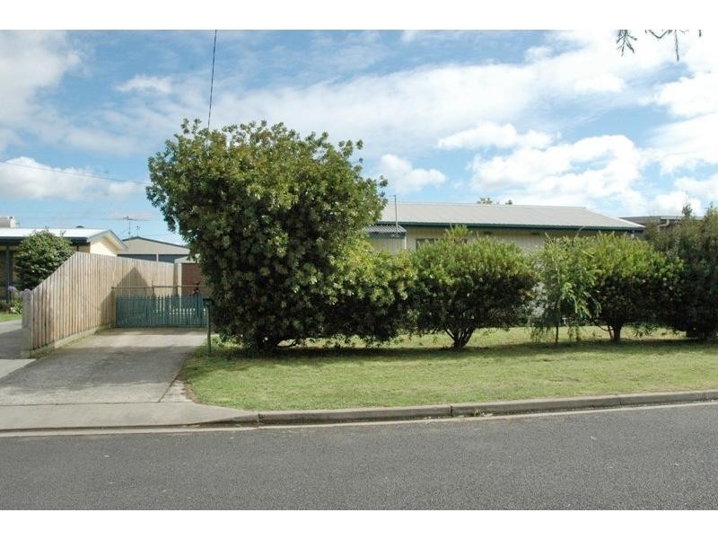 31 Phillip Island Service Road, Newhaven VIC 3925